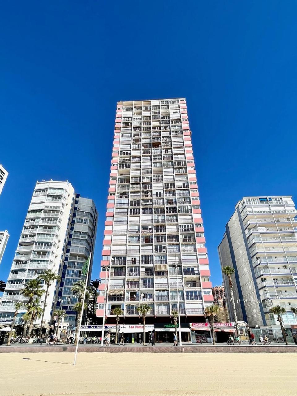 Las Damas - Aloturin Benidorm Luaran gambar