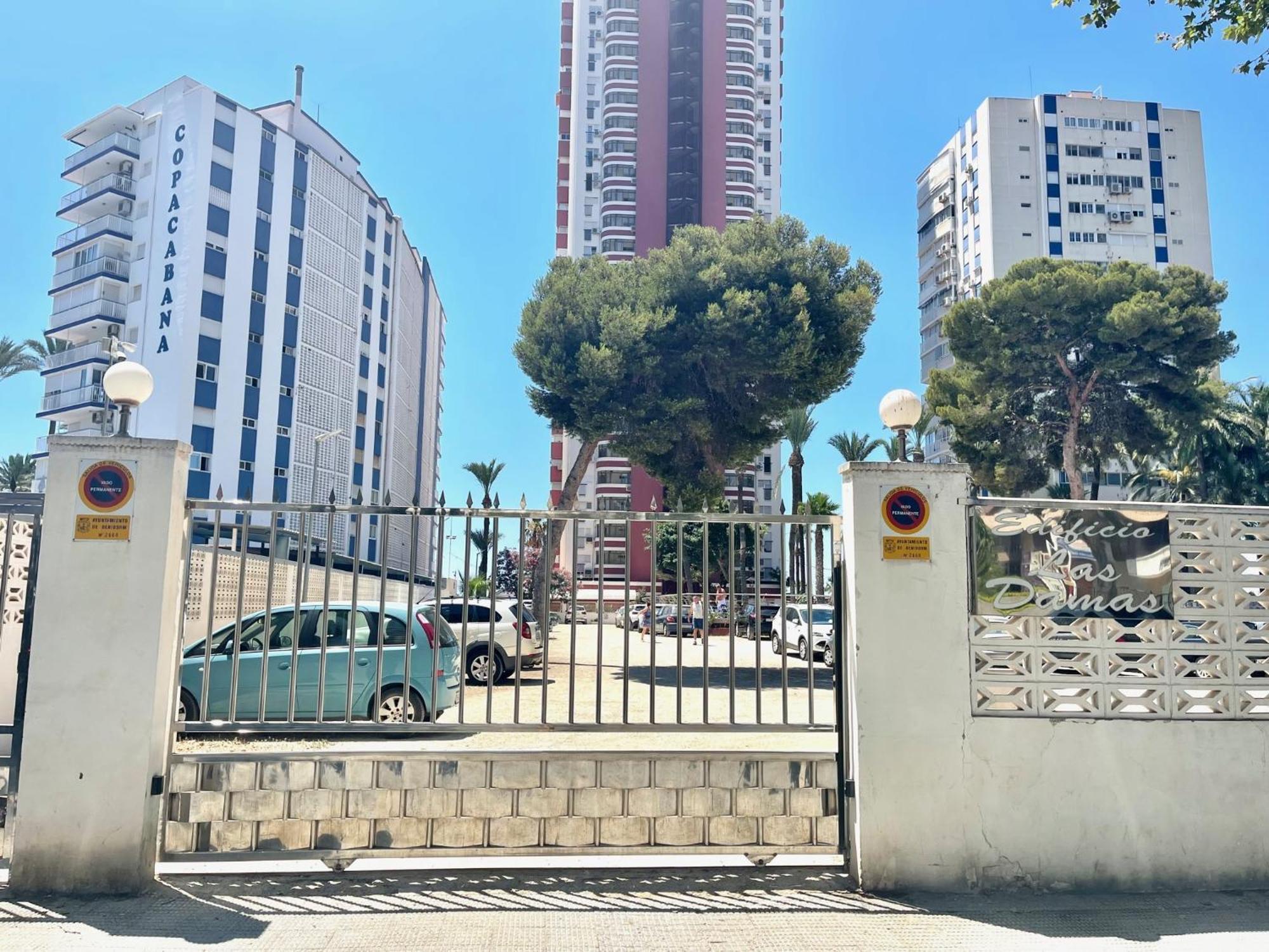 Las Damas - Aloturin Benidorm Luaran gambar