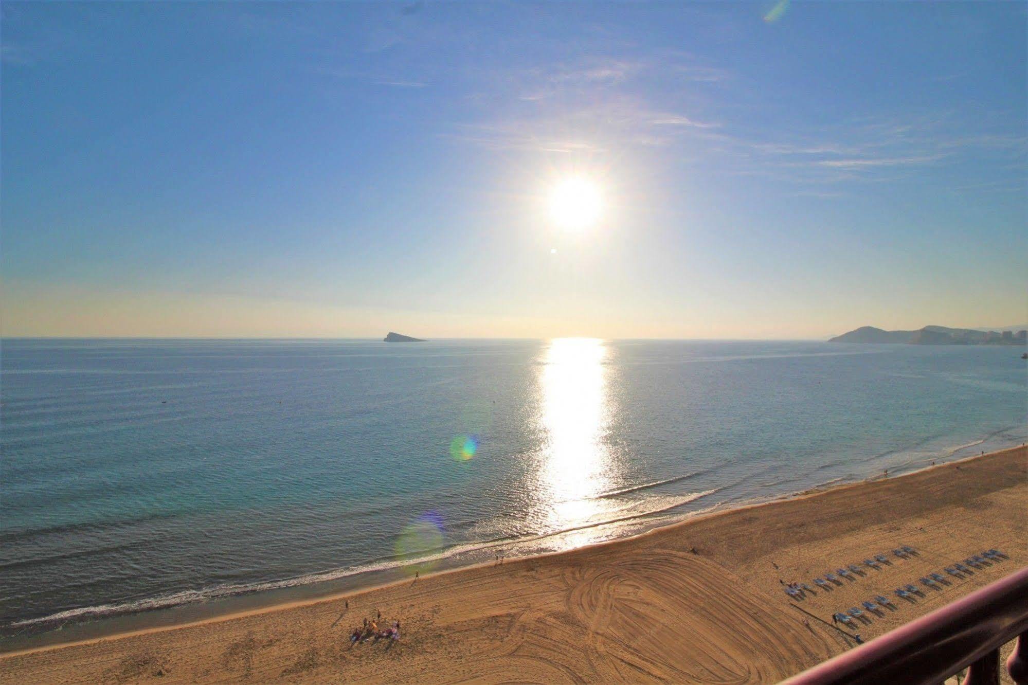 Las Damas - Aloturin Benidorm Luaran gambar